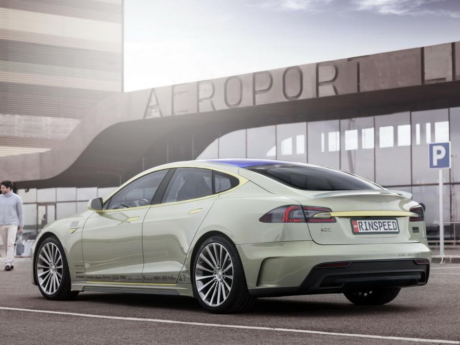  Rinspeed XchangE Concept 2014 года  (фото 2 из 97)